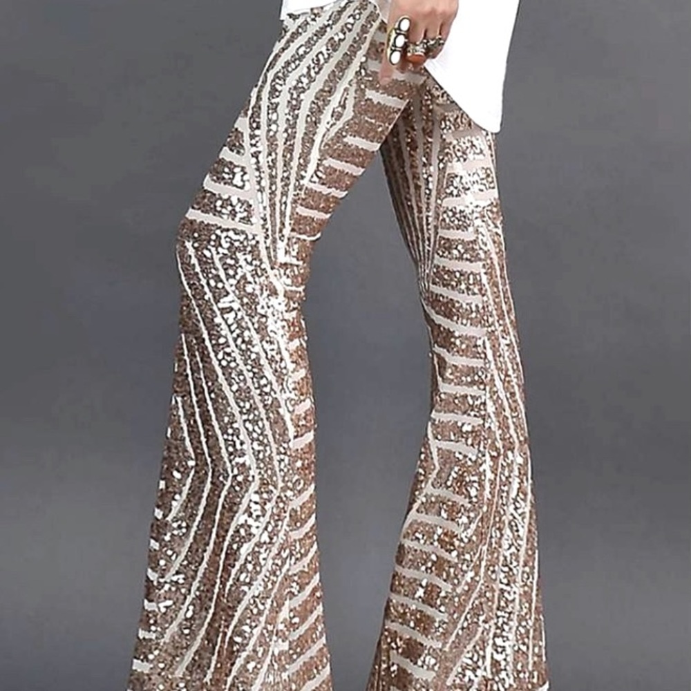 Super chic sequins flares. Brand new, I just tried them on.